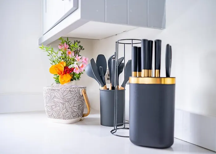 Luxurious 4-bedroom Penthouse: 15 Mins To Centre, Secure Parking Guest house Leeds (West Yorkshire)